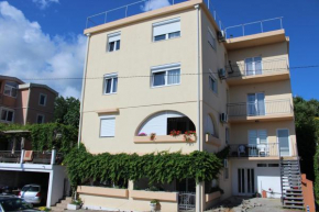 Отель Montenegrina Apartment  Будва